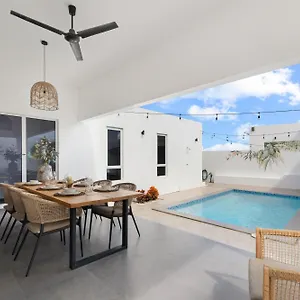Sol A Luna - Mambo Villa Willemstad